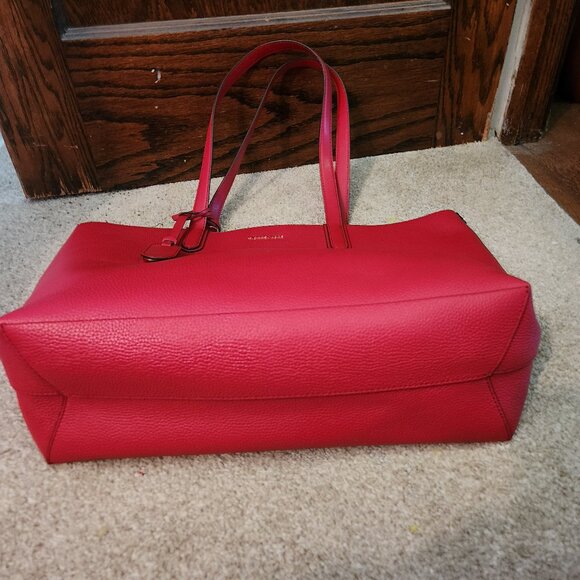 NWT Michael kors XL EW Eliza Crimson Reversible Textured Tote with Wrist-let - Picture 4 of 11